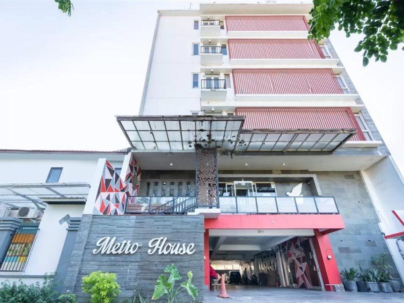 Super Oyo Flagship 91863 Metro House Hotel Surabaya Ngoại thất bức ảnh