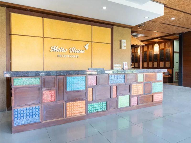 Super Oyo Flagship 91863 Metro House Hotel Surabaya Ngoại thất bức ảnh