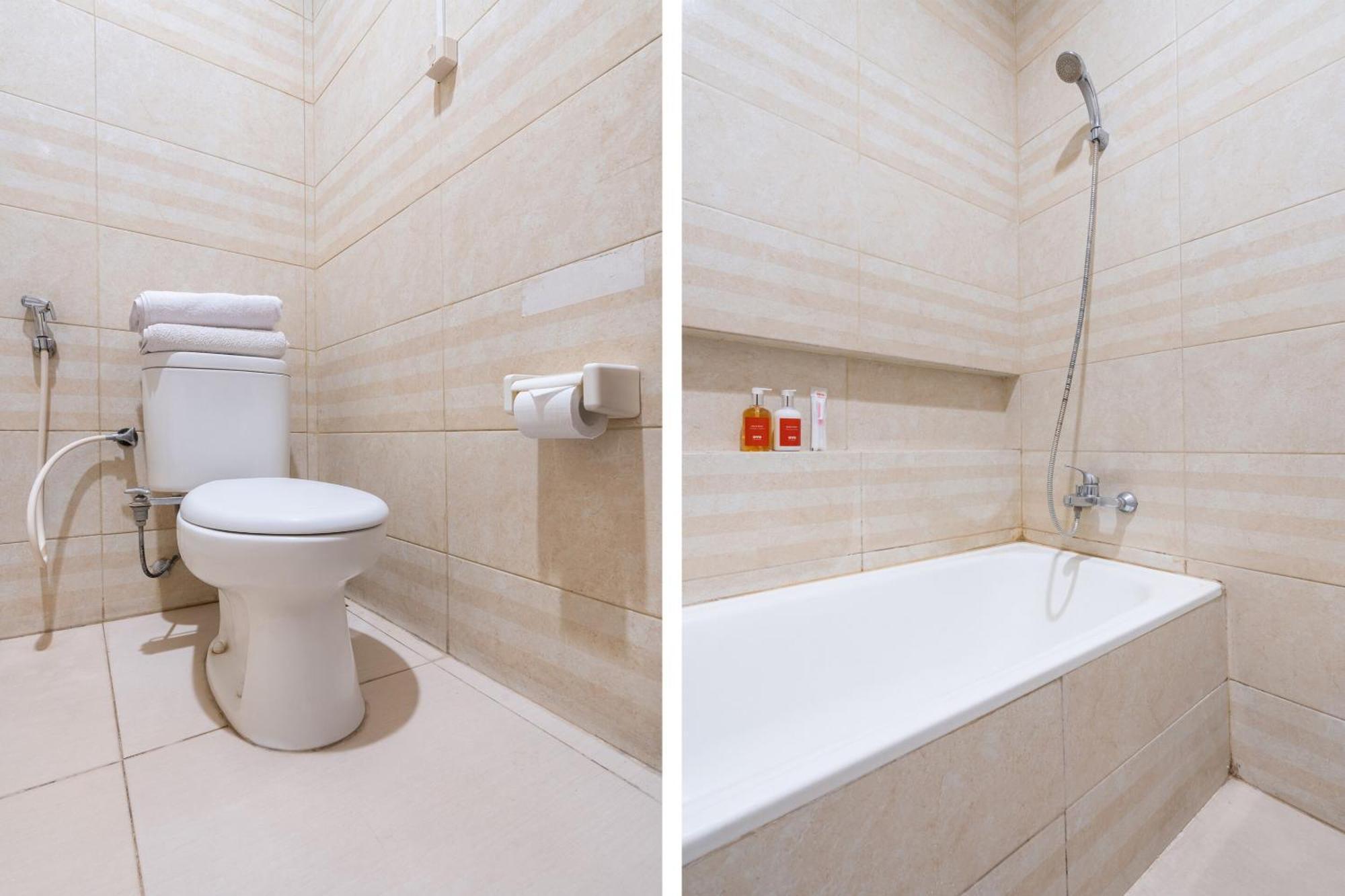 Super Oyo Flagship 91863 Metro House Hotel Surabaya Ngoại thất bức ảnh